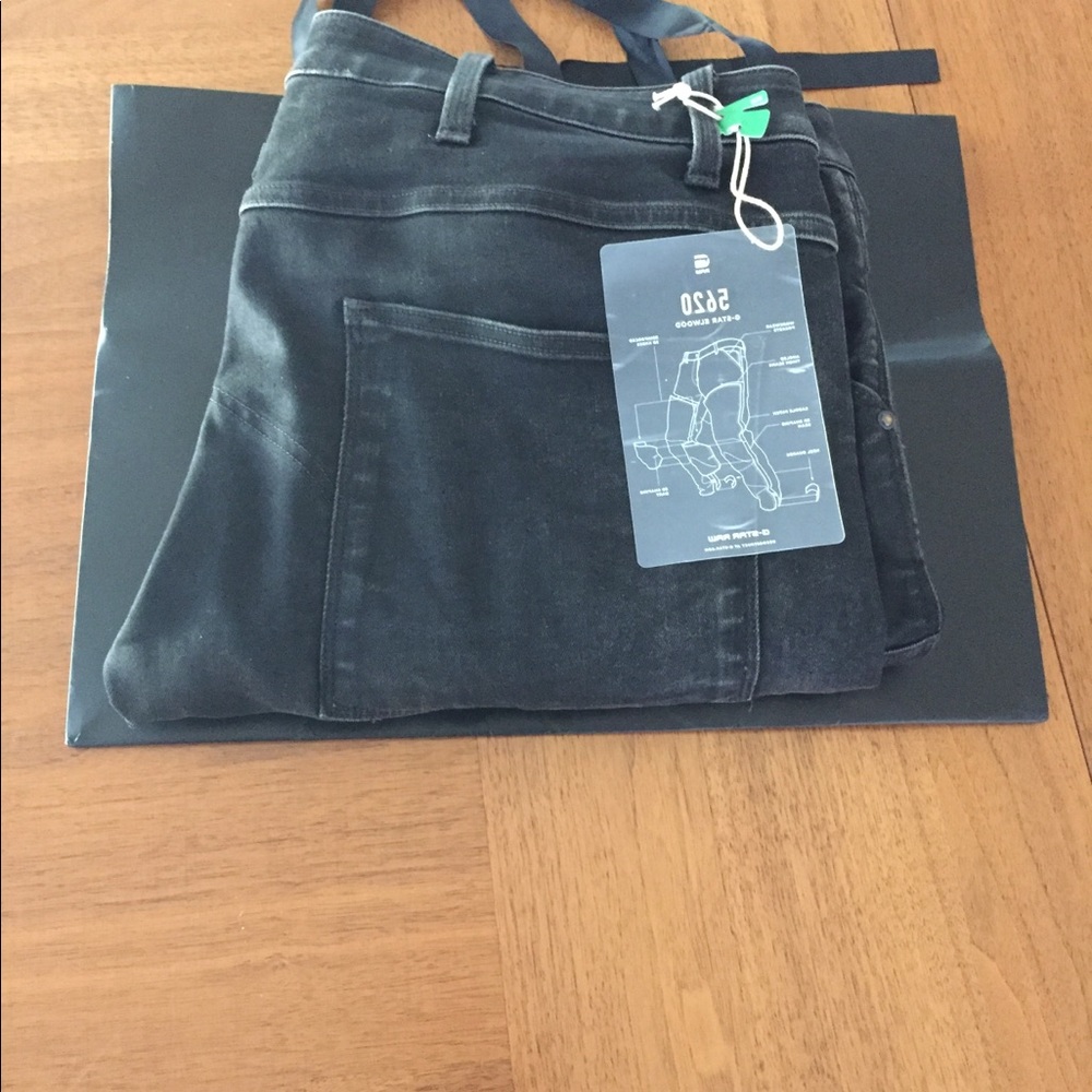 Jeans - Picture 2 of 4